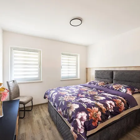 Apartma Bogdan Διαμέρισμα *